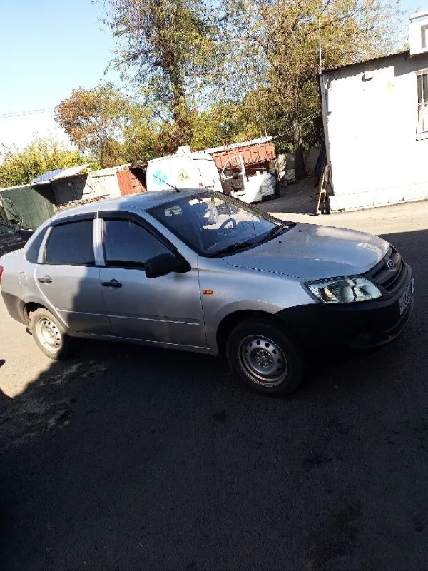 Ваз lada granta 2013
Если вам нужен исправный ухоженный целый автомобиль то это ваш вариант
Мотор и коробка передач в отличном состоянии
Ходовая часть обслужена
Резина зимняя печка греет
Электрика исправна омыватель и ручник работают
Как по мне поинтереснее ланосов и десяток
Цена 330т
+79524111926
Мариуполь - фотография - 3