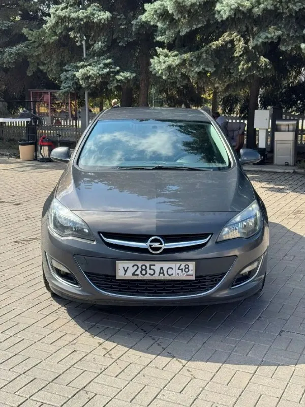Продается opel astra 2013 рестайлинг
1.6 Мкпп
В родном окрасе
-Пробег 190.000 км
- Цена 715.000 руб + разумный торг реальному покупателю
Опель астра
-Двигатель самый надежный в линейки работает идеально не троит не дымит масло не ест !
- Коробка также на отлично переключает мягко все передачи не хрустит не вылетает
- По ходовой мячик не стучит не гремит на дороге стоит уверено никуда не ведет
- Автотека зеленая ( без дтп и выплат )
- Металл весь заводской ни один болт не крутился
- 2 Ключа
- Все стекла родные вкл лобовое без трещин
- По кузову выглядит отлично без гнили и ржавчины пороги, днище, низа дверей в отличном состояние
- Состояние отличное сел и поехал куда угодно из последних вложений масло с фильтрами, свечи, и всякие мелкие расходники
- По электрике работает каждая кнопочка и лампочка
- Максимальная комплектация
- Осмотр макеевка центр
-Тел +7-949-20-20-555 и есть тг на этом номере
- Цена : 715.000 руб + разумный торг реальному покупателю - фотография - 3