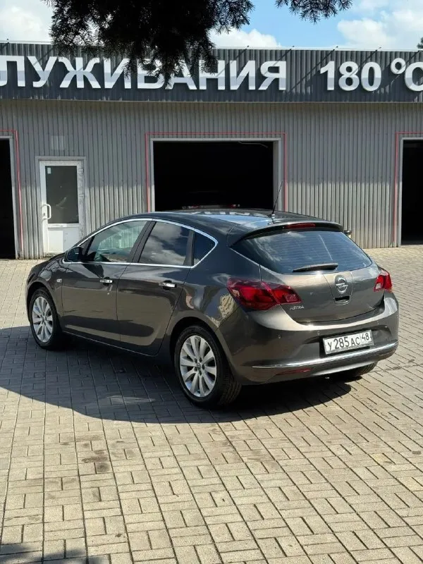 Продается opel astra 2013 рестайлинг
1.6 Мкпп
В родном окрасе
-Пробег 190.000 км
- Цена 715.000 руб + разумный торг реальному покупателю
Опель астра
-Двигатель самый надежный в линейки работает идеально не троит не дымит масло не ест !
- Коробка также на отлично переключает мягко все передачи не хрустит не вылетает
- По ходовой мячик не стучит не гремит на дороге стоит уверено никуда не ведет
- Автотека зеленая ( без дтп и выплат )
- Металл весь заводской ни один болт не крутился
- 2 Ключа
- Все стекла родные вкл лобовое без трещин
- По кузову выглядит отлично без гнили и ржавчины пороги, днище, низа дверей в отличном состояние
- Состояние отличное сел и поехал куда угодно из последних вложений масло с фильтрами, свечи, и всякие мелкие расходники
- По электрике работает каждая кнопочка и лампочка
- Максимальная комплектация
- Осмотр макеевка центр
-Тел +7-949-20-20-555 и есть тг на этом номере
- Цена : 715.000 руб + разумный торг реальному покупателю - фотография - 6