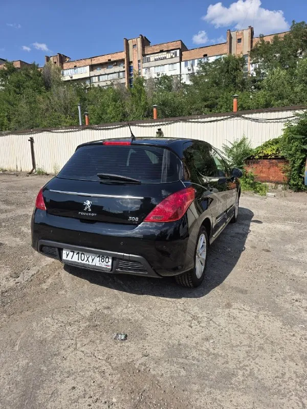 Peugeot 308 1,6 at, 2011год.
Г. Донецк
Продам личный автомобиль, технически исправен. По мотору менялись сальники коленвала, так же замена маслосьемные колпачки +предвидущий собственник менял цепь грм. Замена помпы. Замена аккумулятора, блока заряда аккамулятора, радиатор, ремонт генератора. По ходовой части были помееяны задние тормозные диски со ступичными подшипниками, рулелевые тяги, наконечники. С замена шаровых +стойки стабилизатора, замена рулевой рейки ( оригинал), передние стойки амортизатора, замена масла вовремя.
Резина 2 комплекта. Лето новые только купили. Сама машина опрятная. Но тоже отнеситесь с пониманием она не новая есть жизненные коцки и т. П. По всем вопросам отвечу
Цена: 610 000р.
Торг на месте просмотра машины
+79493632009 - фотография - 4