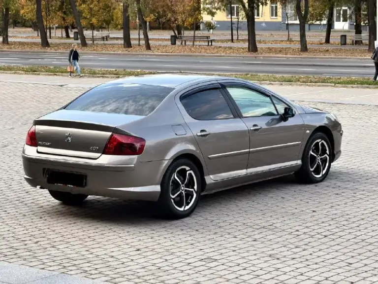 Peugeot 407
Год выпуска - 2007
Цена - 485.000₽
Двигатель - 1.8 бензин
Кпп - механика
Пробег - 181.000км
Тел. +79493902663
Либо: +7 (949) 679-98-14
Продам красивую и приятную в вождении машину в отличном состоянии и богатой комплектации, а именно: кожаный салон: подогревы сидений; рабочий климат-контроль; круиз-контроль; мультируль; эл. Зеркала; ус. Руля; ветровеки; эл. Регулировка сидений; датчик света и дождя; установлена android мультимедиа со всеми современными плюшками; давольно не плохая акустика; эл. Стеклоподъемники; диски r-17 с практически новой резиной и многое другое. Авто в красиво цвете, в жизни смотрится великолепно.
📞 🇷🇺 Звоните: +79493902663 - фотография - 9