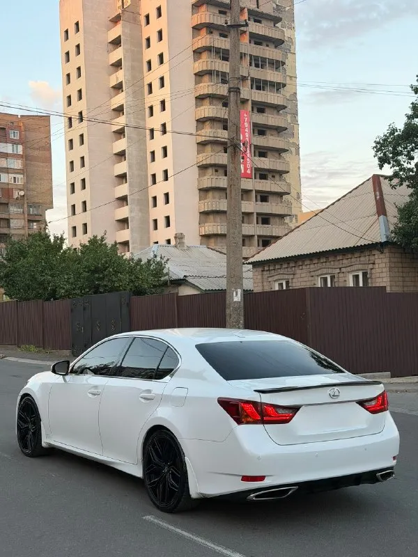 Lexus gs 250 💰1.870.000💰
Лексус 2014г
2.5 Бензин до налог !
Пробег 240.000
Мотор отличный, не дымит, не троит, масло не расходует!
Акпп надежная японская, не пинает, не буксует, переключает мягко, без рывков!
Ходовая не гремит, не стучит, едет мягко, и комфортно!
Цвет красивый, белый-перламутр.
Комплектации: с обдувами сидений, подогревы, без ключей доступ, мульти руль, камера заднего вида, отличная акустика, с bt
Документы чистые, я хозяйка, на мне оформлена, стоит на 180 регионе, проблем с переоформлением не будет, могу присутствовать…
Осмотр г. Макеевка
Связь +7949-407-08-92
+7949-489-08-56 Мах тг тоже есть
Цена 1.870.000 руб торг у капота разумный!
Обмен тоже можно рассмотреть, но на обмен чуть дороже в рынок!
Возможно в кредит через банк
📞 🇷🇺 Звоните: +79494070892 - фотография - 5