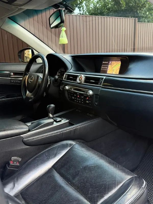 Lexus gs 250 💰1.870.000💰
Лексус 2014г
2.5 Бензин до налог !
Пробег 240.000
Мотор отличный, не дымит, не троит, масло не расходует!
Акпп надежная японская, не пинает, не буксует, переключает мягко, без рывков!
Ходовая не гремит, не стучит, едет мягко, и комфортно!
Цвет красивый, белый-перламутр.
Комплектации: с обдувами сидений, подогревы, без ключей доступ, мульти руль, камера заднего вида, отличная акустика, с bt
Документы чистые, я хозяйка, на мне оформлена, стоит на 180 регионе, проблем с переоформлением не будет, могу присутствовать…
Осмотр г. Макеевка
Связь +7949-407-08-92
+7949-489-08-56 Мах тг тоже есть
Цена 1.870.000 руб торг у капота разумный!
Обмен тоже можно рассмотреть, но на обмен чуть дороже в рынок!
Возможно в кредит через банк
📞 🇷🇺 Звоните: +79494070892 - фотография - 9