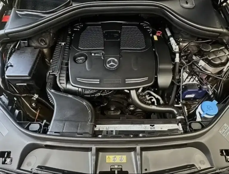 Мерседес ml300 amg 2015г. В.
Двиг. 3.5 бенз м276
Автомобиль покупался новым у дилера в июне 2015 году, внешне и технически в идеальном состоянии!!! Очень бережная эксплуатация, в заводском окрасе(есть незначительный косметический окрас задней правой арки) с родным пробегом, без каких либо вложений! (90% пробега-трасса),
Кузов и фары в броне пленке(вся передняя часть и зоны риска).
Сделано большое то:
- Замена цепей грм 30т. Км. Назад, оригинал!
- Новые свечи и катушки зажигания. (10т. Км)
- Новая пневма перед в сборе/зад новые балоны, новый компрессор, блок клапанов, фильтр. (10т. Км. )
Все в оригинале!
- Тормозные диски вентилируемые + колодки по кругу (zimmermann). (2т. Км. )
- Заменена масел двс (каждые 7-8т. Км. , крайняя замена 3т. Км. ) и фильтров включая акпп, редуктор, раздатка. (8т. Км. )
Залита заводская прошивка двигателя на 306л. С. !
Очень хорошая комплектация.
Установлена мультимедиа teyes cc4 на 32гб, видео регистратор с радаром. (авто знаю с автосалона!)
Вопросы по тел. +79495023444 авто находится в г. Донецк - фотография - 10