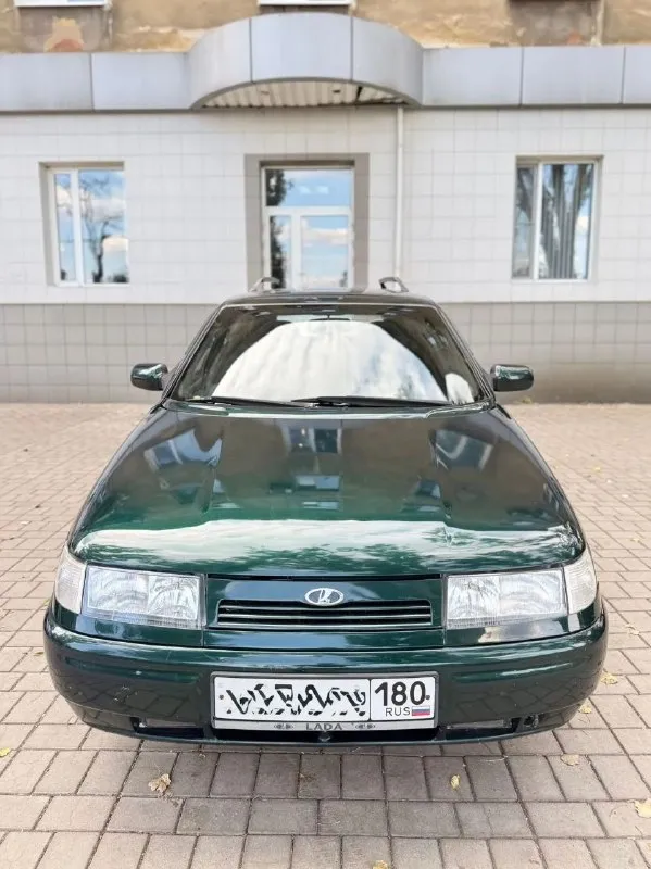Продам ваз-2111 универсал
❗️Установлено гбо евро 2 ❗️
Двигатель: 1.5 газ/бензин

Авто в хорошем техническом состоянии, визуально не хуже. Авто в очень красивом цвете, красиво играет на солнце. Двигатель в идеальном состоянии работает ровно, масло не кушает от замены до замены ни грамма, не дымит 10 тыс. Км назад делалась гбц, поршня с выемкой клапана не гнет, новый термостат, обслужен генератор и стартер, любые проверки, под капотом все сухо. Грм также заменен 10 тыс назад. Кузов максимально целый без рыжья и гнили ничего варить и красить не нужно, дно/пороги/стаканы/низа дверей целые, стекла все заводские. Свет весь led. Стоит гбо евро2 полностью обслуживалось зимой новый редуктор фильтра. Все что нужно было сделать и обслужить уже сделал, сейчас сел поехал без вложений! Большой багажник полностью укомплектован, даже заводская шторка сохранилась.

Цена 💰285.000.руб
Осмотр: г. Макеевка.
Тел. +79490943554 - фотография - 2