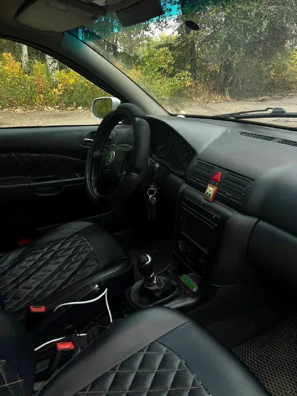 Продаю skoda octavia tour 2009 года. 1.4 очень экономичный, не троит и не дымит. Коробка механика, передачи включаются плавно не выбивает. Ходовая в хорошем состоянии. Срочных вложений не требует продаю на новой шипованной резине, к сезону подготовлена
Цена 430 возможен торг
Осмотр город макеевка +79495242823
📞 Звоните: +7(949)5242823 - фотография - 6