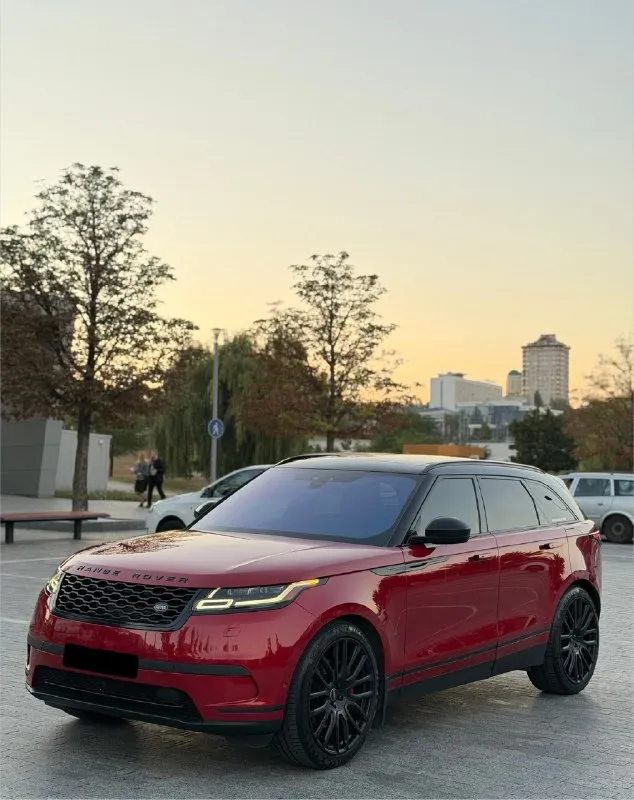 Range rover velar 2017г
Цена: 4.070.000р ❗️обмен ❗️кредит❗️
-Пробег 95.000км
-Двигатель 3.0 компрессор 380сил, v6 supercharger, один из самых надежных в линейке, не дымит, не троит, работает превосходно, тяга супер, 200км назад была произведена замена масла с фильтрами.
-Коробка автомат, не тупит, не пинает, переключает плавно, полностью обслужена
-Салон в идеальном состоянии, все пластиковые элементы покрыты в броне плёнку, матричные фары, премиальная музыка meridian, память сидений, обдув сидений, обогрев сидений, сенсорные кнопки, обогрев руля, панорама, бесключевой доступ, выездные ручки, carplay, расширенный спорт режим, с выбором жестокости подвески, пневма, установлен выхлоп на заслонке, обогрев лобового стекла, чтение дорожных знаков, 5 видов массажа, удержание в полосе, потолок алькантара, вставки из натурального дерева, и многое другое !
-Кузов в идеальном состоянии, без сколов и дефектов, автомобиль в пред-максимальной комплектации, безупречный цвет, смотритс
📞 Звоните: +7(949)0773244 - фотография - 3