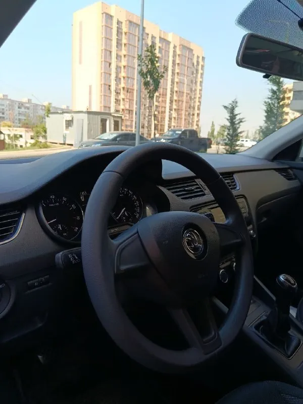 Skoda octavia 2016 1.6 mt

- Коробка мех
-1 Собственник
-Пробег 172000
-Цена 1.285000₽
-Мариуполь
-Тел: +79494676510

Автомобиль в отличном состоянии, один собственник взрослый человек, своевременно обслуживался. Кузов без дефектов в дтп никогда не участвовал, техническая часть без вложений, реальный пробег, в коммерческих целях не использовался.
Подогрев сидений и зеркал, противотуманные фары, сенсорная мультимедиа с bluetooth и громкой связью, литые диски тонировка стекол, полностью прозрачная история два ключа птс оригинал. Живейший автомобиль без подводных камней. - фотография - 8
