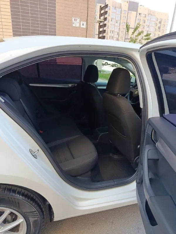 Skoda octavia 2016 1.6 mt

- Коробка мех
-1 Собственник
-Пробег 172000
-Цена 1.285000₽
-Мариуполь
-Тел: +79494676510

Автомобиль в отличном состоянии, один собственник взрослый человек, своевременно обслуживался. Кузов без дефектов в дтп никогда не участвовал, техническая часть без вложений, реальный пробег, в коммерческих целях не использовался.
Подогрев сидений и зеркал, противотуманные фары, сенсорная мультимедиа с bluetooth и громкой связью, литые диски тонировка стекол, полностью прозрачная история два ключа птс оригинал. Живейший автомобиль без подводных камней. - фотография - 9