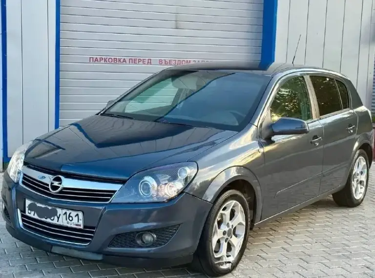 Продам opel astra h (рестайлинг) 2008 года в отличном состоянии сел и поехал
Вложений не требует
Робот обслужен работает отлично
Хорошая комплектация
4 Стеклоподъемника, климат контроль, подогрев сидений, мультируль, кнопка спорт
Стоит хорошая оптика bi-led линзы светят
Отлично
Юридически чистая штрафов запретов нет
Остольные вопросы по телефону
Реальному покупателю разумный торг
Цена: 370к₽
+79490504302
+79499832406 - фотография - 1