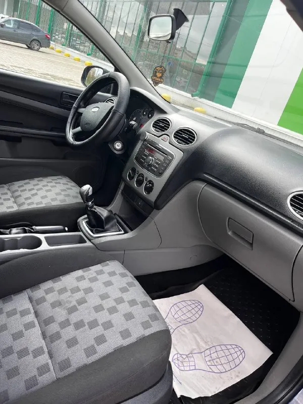 Продам ford focus.
Год - 2010
Объем - 1,4л
Пробег - 214 тысяч
Двигатель работает идеально, масло не берет!
Коробка работает отлично, все скоростя переключает мягко!
Ходовая обслужена.
Кузов универсал живой без гнилья, дно пороги целые.
Салон очень живой весь целый!
По электрике работает абсолютно все.
Документы в полном порядке!
Осмотр г. Мариуполь
Цена - 560 тысяч рублей
Тел. +79494970042 - фотография - 8