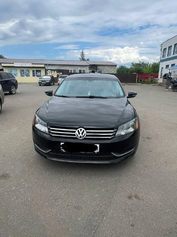 Срочно❗❗❗
Продам volkswagen passat (usa) 2012  г. В 2.5
Состояние автомобиля  хорошее, кпп обычный автомат aisin  в паре с надежным атмосферным двигателем объемом 2.5 л. Установлены bi led линзы, свет шикарный. Комплектация se
За автомобиль не стыдно.
По кузову  и в общем по автомобилю есть моменты, не критичные, поэтому такая цена, есть куда приложить руки
Больше вопросов в сообщения или по телефону
Я собственник автомобиля, владею с 2023 года.  
❗❗❗Цена  900 000, продажа срочная, пока в продаже имеется интересующий меня автомобиль
+79496993863
📲 Tg: @gvozdeov
📞 Звоните: +7(949)6993863 - фотография - 1