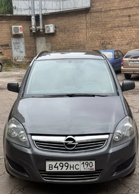 Продается opel zafira 2012 год рестайлинг 1.8 мкпп 7 местный -пробег 174.000 км родной
Автотека зеленая ( без дтп и выплат )
2 Собственника
2 Ключа
Цена 715.000 руб + разумный торг реальному покупателю опель зафира -двигатель самый надежный в линейки работает идеально не троит не дымит масло не ест !
Коробка также на отлично переключает мягко все передачи не хрустит не вылетает
По ходовой мячик не стучит не гремит на дороге стоит уверено никуда не ведет
Все стекла родные вкл лобовое без трещин
По кузову выглядит отлично без гнили и ржавчины пороги, днище, низа дверей в отличном состояние
Состояние отличное сел и поехал куда угодно из последних вложений масло с фильтрами, свечи, колодки, и всякие мелкие расходники
Климат холодит на 100%, печка греет, ручник держит -переоформление без проблем могу присутствовать в мрэо документы кристально чистые без штрафов, запретов и. Т. Д
Осмотр макеевка центр -тел +7-949-20-20-555 и есть тг на этом номере
Цена : 715.000 руб + разумный торг реальному покупателю - фотография - 2