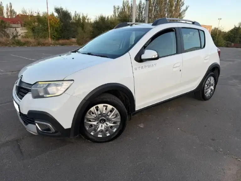Renault sandero stepway 2018 год. Простой надежный бензиновый двигатель 1.6 л,
Механическая коробка передач.
Пробег — 151 000 км.
1 Собственник!
Автомобиль в хорошем состоянии:
— Кузов оцинкован, стекла оригинальные, безопасность на месте.
—Комплектация:кондиционер, мультируль, подогрев сидений, передние электростеклоподъемники.
— Двигатель работает идеально, без посторонних шумов и ошибок.
— Коробка передач переключается четко.
— Полностью обслужен: не требует дополнительных вложений.
С документами полный порядок готов к постановке на учет в мрэо.
Цена: 850 000 руб.
Город: донецк.
Телефон: +7 949 371-08-26 (на номере есть мах, telegram).
По запросу вышлем видеообзор автомобиля.
📲 Tg: @oleg_bbb1
📞 Звоните: +7(949)3710826 - фотография - 2