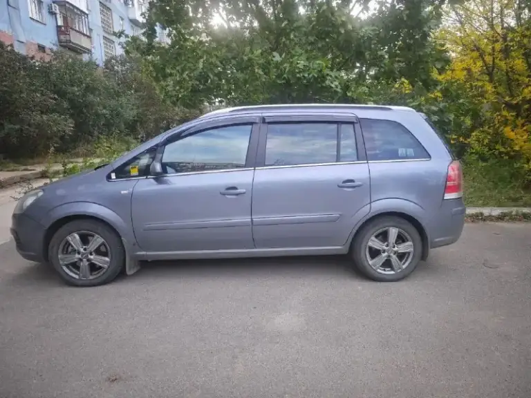 Opel zafira b 2.2 бензин
2005Г. В.
Пробег 278 тыс. Км
Авто в удовлетворительном состоянии
Полный электропакет, мульти руль, датчик света, круиз, панорамная крыша.
Кондиционер
Стоимость 750 000₽ возможен торг у капота
Звоните +79493379758(max)
Тг - фотография - 2
