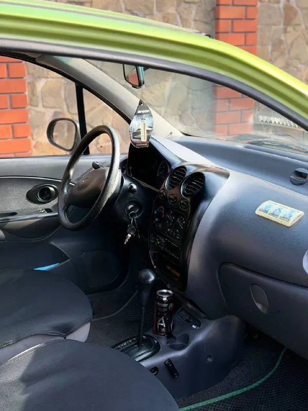 Daewoo matiz, 2006 год
Компактный и экономичный автомобиль с автоматической коробкой передач. Отличный вариант для города и повседневных поездок.
Мотор работает ровно, не дымит. Автомат переключает плавно, без пинков. Техническое состояние достойное, автомобиль готов к эксплуатации.
Цена: 250.000₽
📞 Звоните: +7(949)4538039 - фотография - 8