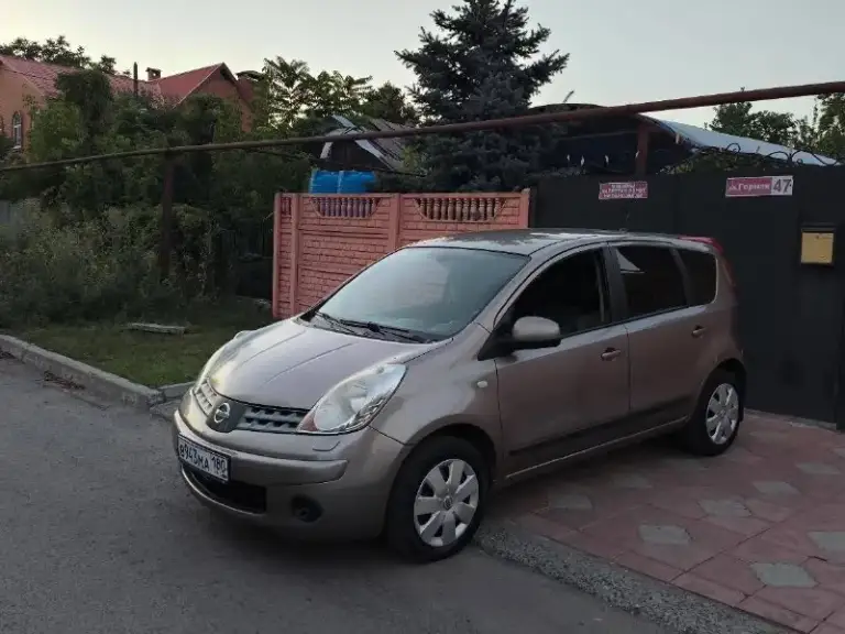 Продается nissan note 2008 г. В. 1, 4 бензин мкпп пробег 207 т. Оригинал зелёная автотека 2-й хозяин кондиционер передние стеклоподъёмники подогрев сидений титаны масло от замены до замены двигатель простой цепной атмосферный по авто делать ничего не нужно 530000 т. Р. Торг т. +7949 559 14 32 руслан - фотография - 3