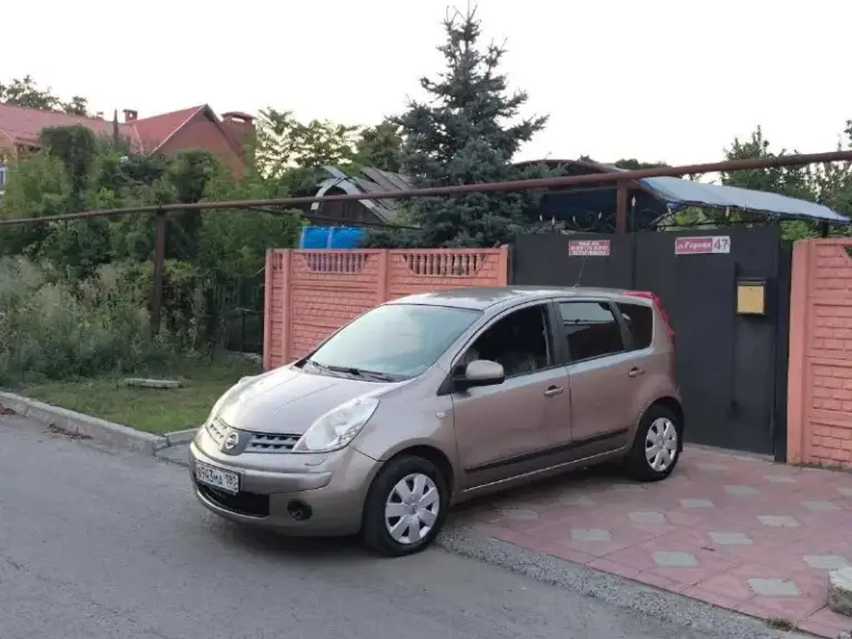 Продается nissan note 2008 г. В. 1, 4 бензин мкпп пробег 207 т. Оригинал зелёная автотека 2-й хозяин кондиционер передние стеклоподъёмники подогрев сидений титаны масло от замены до замены двигатель простой цепной атмосферный по авто делать ничего не нужно 530000 т. Р. Торг т. +7949 559 14 32 руслан - фотография - 4
