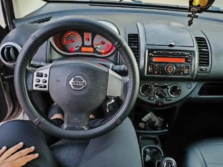 Продается nissan note 2008 г. В. 1, 4 бензин мкпп пробег 207 т. Оригинал зелёная автотека 2-й хозяин кондиционер передние стеклоподъёмники подогрев сидений титаны масло от замены до замены двигатель простой цепной атмосферный по авто делать ничего не нужно 530000 т. Р. Торг т. +7949 559 14 32 руслан - фотография - 9