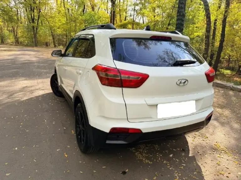 Hyundai creta
Модельный год -2018 год
Владельцев -1
Пробег -173000км
Сердце -(мотор)-2.0работает идеально!
Коробка -автомат -(работает безупречно)
Коплектация -руль -кожа -(не перешит )
Климатконтроль, подогрев сидений-3 положения, подогрев зеркал, подогрев руля,
Помощь спуска с горы !
Круиз контроль !
Фары с линзами и красивой led-подсветкой,
Адаптивный свет-стоят лед лампы в круг
Ассистент парковки -зад+камера !
Пластиковая и металическая защита двигателя !
Заменены -масло в двигателе!
Два комплекта резины!
Зима на шипах
Ключа -два!
Сигнализация с автозапуском
Вложений не требует !
Любые проверки -диагностика -приветствуется!
Коррозия и всякая нечесть -отсутствует!
Предоставлю информацию по телефону-(звоните )
Машина в хорошем состоянии !
Осмотр донецк!
Цена -1590000₽
+79493848128
📞 🇷🇺 Звоните: +79493848128 - фотография - 6