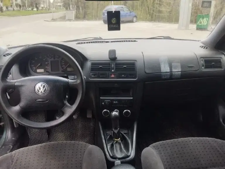 Volkswagen golf iv
🔥 200 Тыс. Руб
1998
1.6 Мкпп
101 Л. С.
Пробег 112 тыс. Км
- С кондиционером
Установлен контрактный двигатель, такой же модификации akl с оригинальным пробегом 112 тыс.
Требуется замена порогов. Состояние лкп на фото.
Владею 3 года. Обмен не рассматриваю
Пятилетка
Донецк
+79497255044
📲 Tg: h
📞 Звоните: +7(949)7255044 - фотография - 6