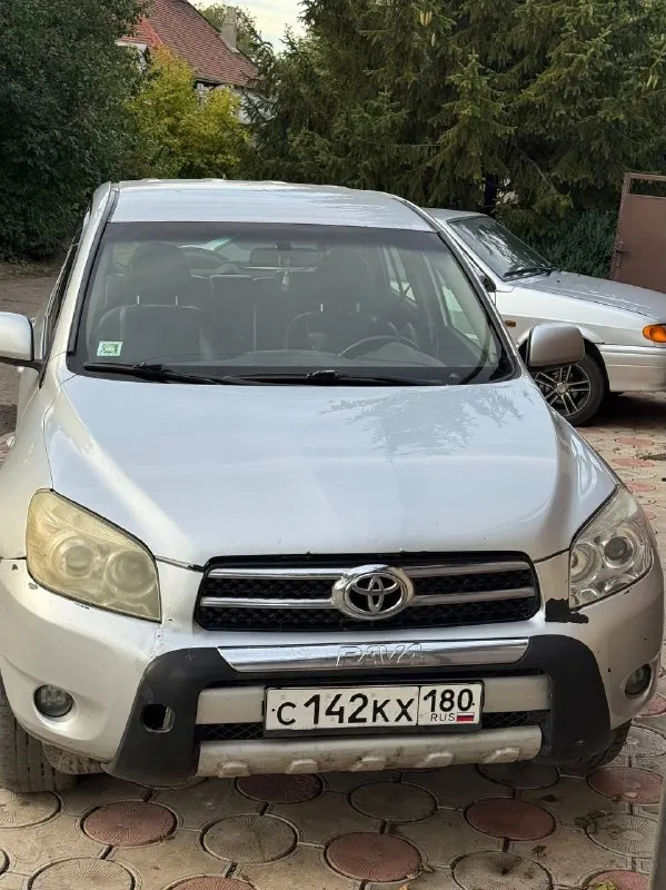 Toyota rav4 2007 года 2.2 дизель.
Автомобиль пригонялся с литвы для личного пользования в 2018. Хорошая комплектация, кожаный салон, штатная мультимедиа, постоянный полный привод с блокировкой. Цепь грм менялась 40тыс. Км назад. Полностью новая ходовка и перебранная подвеска, новая рулевая рейка и система охлаждения. Есть фаркоп. Заводские 17 колеса и новая зимняя резина. Автомобиль никогда не подводил, ездил каждый день. Имеются косяки по кузову, есть куда приложить руки, гнили и ржавчины нет (небольшие рыжики) и лкп. Салон в более менее неплохом состоянии, но не без дефектов.
Цена: 710.000₽ торг имеется
Машина в донецке звонить по номеру +79498624461 - фотография - 6