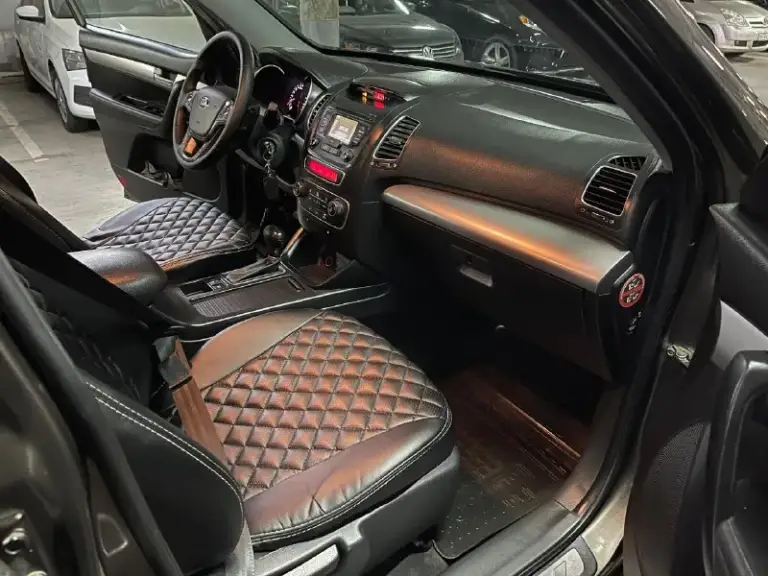 🔥 Kia sorento 🔥
✅Год выпуска 2013
✅ 2.4
✅Двигатель бензиновый
✅Коробка автоматическая 6ступка
✅Пробег 168тыс. Км
✅ 2 Собственника!
✅Оцинкованный кузов
✅Авто без дтп!
✅ Без окрасов! - фотография - 7