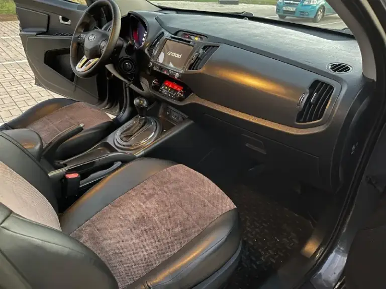 🔥Kia sportage 🔥
✅Год выпуска 2013
✅Мотор 2.0 (150лс. )
✅Двигатель бензиновый
✅Коробка автоматическая 6ступка
✅Пробег 138тыс. Км(оригинал)
✅ 2 Собственника!
✅Оцинкованный кузов
✅Авто без дтп! Без окрасов!
✅Отчёт автотеки зеленый!
✅2 Ключа
✅Режим eco
✅Разъемы под aux usb
✅Разъем 12v
✅Эл. Зеркала с подогревом
✅Дневные ходовые огни
✅Тех осмотр пройден, готов к регистрации в мрэо
☑️Есть видео обзор, пишите сброшу
☑️Есть отчёт автотеки, пишите сброшу
✅Торг на полный бак топлива!
✅Донецк. Стоимость 1.345.000₽
Тел. +7949-50-800-60
✅Возможно продажа в автокредит - фотография - 8