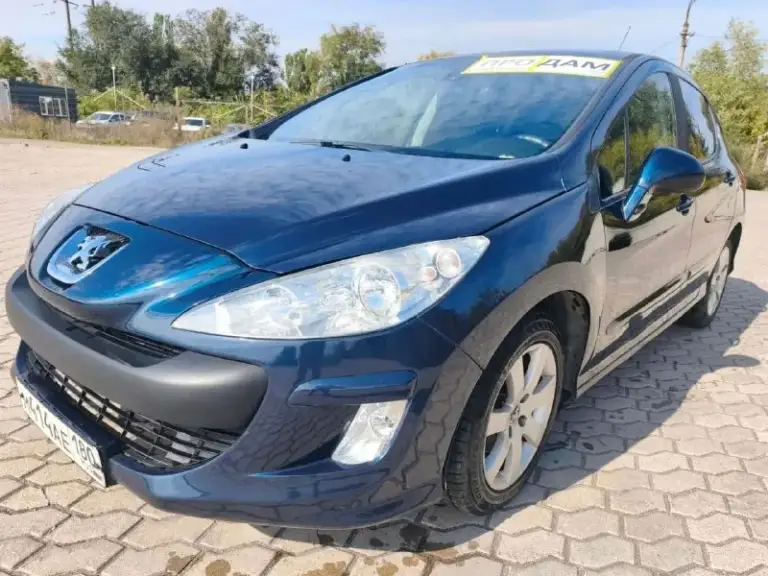 🚗 Продается peugeot 308, 2012 год выпуска

👍 Отличный вариант для тех, кто ищет надежный автомобиль в хорошем состоянии!

Основные характеристики:

✅ Два владельца в одной семье (отец переписал на дочь — по сути, одна хозяйка)
✅ Пробег: 187 000 км (родной, подтвержденный)
✅ Коробка передач: автомат
✅ Двигатель: бензин 1,6, расход 6,5-7 город

Комплектация:

✅ Панорамная крыша
✅ Двухзонный климат-контроль
✅ Abs, abd, esp
💯 Никаких вложений не требует. Обслуживалась вовремя, все системы работают исправно. В комплекте — новая зимняя резина 👌

Почему стоит купить?

📌 Ухоженный автомобиль из семьи, а не из такси
📌Богатая комплектация для своего года
📌 Надежный автомат, установлен радиатор акпп
📌 Готова к эксплуатации прямо сейчас

Цена: 465 ₽

Торг после осмотра 😉

Заинтересовались? Приезжайте:
Г. Мариуполь, ул. Макара мазая, 9

📞 Звоните +79497155914

😎 Не упустите шанс стать владельцем отличного peugeot 308 ❗️ - фотография - 2