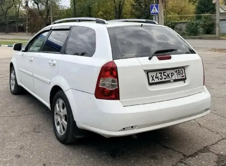 Очень срочная продажа срочно успевайте один день
Продаю автомобиль удобный комфортный экономичный в кузове универсал очень вместительный багажник да и вообще крепкая хорошая машина chevrolet lacetti 1.6 механика
В эксплуатации с 2012 года выпуска пробег 168 полная комплектация климат контроль подогрев зеркал мульти руль 4 стеклоподъемника
Магнитофон и многое другое есть
Состояние хорошие без никаких дефектов
По документам полный порядок любое оформление в мрео гибдд
Кто заинтересован звоните по номеру телефона
Цена иза срочности 505:000 тыс рублей срочно без торга
Осмотр ленинский район город донецк звоните по номеру телефона +7949 396 98 52 📲 - фотография - 5