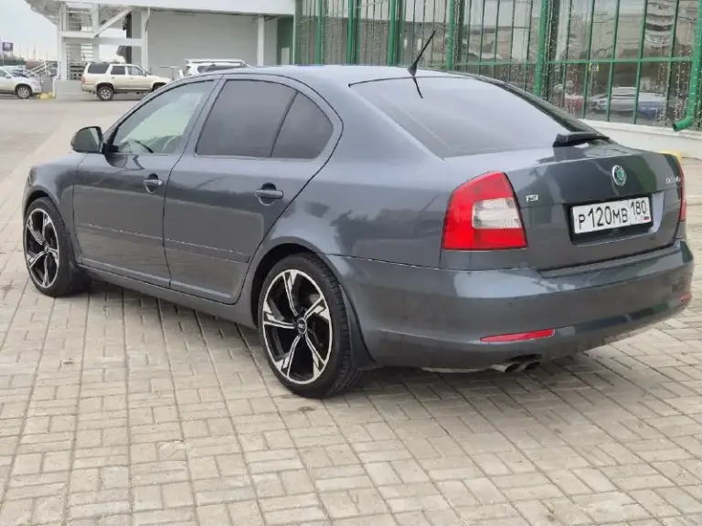 Шкода а5 1.4 tsi
Год 2011
Пробег родной 243т
Мотор 1.4 tsi caxa масло не ест не дымит
Авто вид хорошей
Красивые гос номер в подарок
Остальные вопросы по телефону
Г. Мариуполь
Цена 845т
+79496347909 - фотография - 2