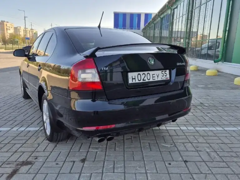 Шкода а5 1.4 tsi
Год 2011
Пробег 270т родной
В заводском окрасе
Последний 9 лет в одних руках обслужена вся
Мотор коробка работает все отлично
Г. Мариуполь
Цена 870т
+79496347909 - фотография - 9