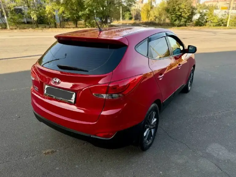 Hyundai ix35 рестайлинг 🚗✨
2014 Год 📅
Двигатель 2.0 бензин ⛽
Коробка автомат 🔄
Пробег 167.000 км! 🛣️
2 Ключа, все книжки! 📚🔑
Автомобиль в отличном состоянии! 🌟
Коробка, мотор, ходовая без нареканий от слова совсем! 🛠️✅ эндоскопию скину по запросу!!
2 Комплекта резины!
В общем автомобиль достойный, при. .. 9f93b9.png')">📹
6 Колонок! 🔊
Навигация! 🗺️
Адаптивные фары 💡
И многое другое! ✨
Г. Донецк 📍
Цена 1.290.000 ₽. Торг! Обмен! Кредит! 💰💸
Звоните +79495905326 📞
Если не доступен:
Мой телеграм +79885860906 💬📲
📲 Tg: с_e
📞 Звоните: +7(949)5905326 - фотография - 4