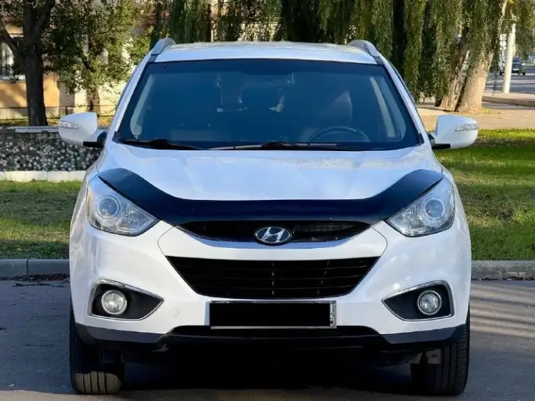 Hyundai ix35 2011
Двигатель 2.0
Коробка передач автоматическая
Вид топлива бензин
4-Эл-стеклоподъемника
Эл-складывание зеркал
Климат контроль двухзонный
Подогрев передних и задних сидушек
Комбинированный кожаный салон
Датчик света
Датчик дождя
Помощь при спуске
Противотуманные фары
Парктроник
Камера заднего вида
Подушки безопасности
Abs
Мульти руль
Многофункциональная магнитола
Борт компьютер
Подогрев лобового стекла
Сигнализация с автозапуском
Цена 1295.000р торг
+79495245474

Автомобиль в хорошем состоянии, кузов целый без рыжиков, ржавчин выглядет достойно. Мотор работает хорошо, по коробке также без нареканий, ходовая обслужена, салон не прокурен, пластик не зацарапан, по электрике все работает, с документами полный порядок, любой вид переоформления.
Готов на любые проверки с вашей стороны…
📞 🇷🇺 Звоните: +79495245474 - фотография - 2