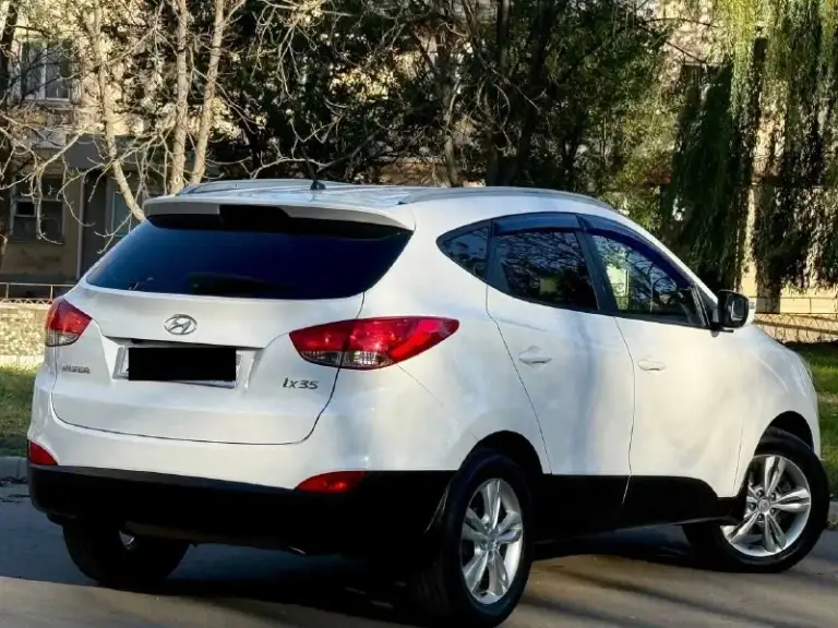 Hyundai ix35 2011
Двигатель 2.0
Коробка передач автоматическая
Вид топлива бензин
4-Эл-стеклоподъемника
Эл-складывание зеркал
Климат контроль двухзонный
Подогрев передних и задних сидушек
Комбинированный кожаный салон
Датчик света
Датчик дождя
Помощь при спуске
Противотуманные фары
Парктроник
Камера заднего вида
Подушки безопасности
Abs
Мульти руль
Многофункциональная магнитола
Борт компьютер
Подогрев лобового стекла
Сигнализация с автозапуском
Цена 1295.000р торг
+79495245474

Автомобиль в хорошем состоянии, кузов целый без рыжиков, ржавчин выглядет достойно. Мотор работает хорошо, по коробке также без нареканий, ходовая обслужена, салон не прокурен, пластик не зацарапан, по электрике все работает, с документами полный порядок, любой вид переоформления.
Готов на любые проверки с вашей стороны…
📞 🇷🇺 Звоните: +79495245474 - фотография - 3