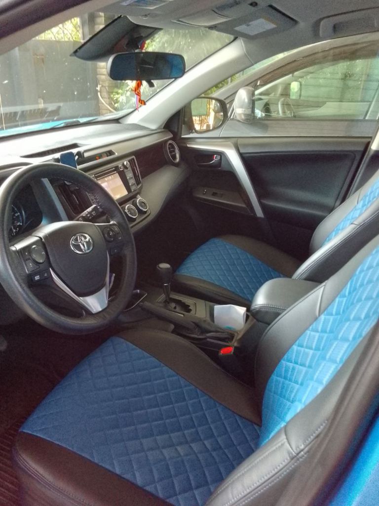 Продам toyota rav4 le, 09/17 2.5(180л. С) автомат, полный привод. Пробег 80000.проведено то.
Стандартная комплектация, мульти руль, камера заднего вида, круиз-контроль, кондиционер, и многое другое. Дополнительно установил оригинальные литые диски, защиту двигателя, стойки на капот, рейлинги на крышу, чехлы эко-кожа, руль кожа. Светодиодные лампы головного света и птф. Два комплекта колес. Цена 2.650,торг возле машины. Смотреть макеевка. Тел. +7(949)3331544 телеграмм +380 99 022 24 44 - фотография - 10