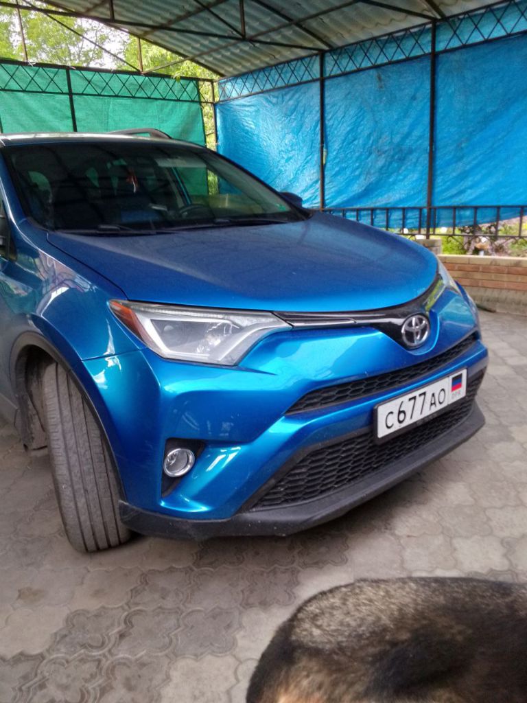 Продам toyota rav4 le, 09/17 2.5(180л. С) автомат, полный привод. Пробег 80000.проведено то.
Стандартная комплектация, мульти руль, камера заднего вида, круиз-контроль, кондиционер, и многое другое. Дополнительно установил оригинальные литые диски, защиту двигателя, стойки на капот, рейлинги на крышу, чехлы эко-кожа, руль кожа. Светодиодные лампы головного света и птф. Два комплекта колес. Цена 2.650,торг возле машины. Смотреть макеевка. Тел. +7(949)3331544 телеграмм +380 99 022 24 44 - фотография - 17