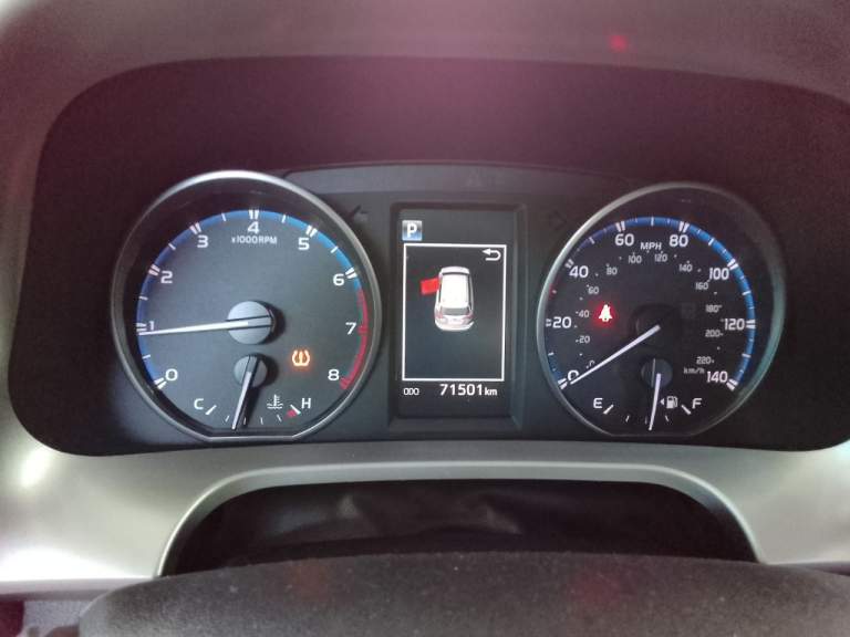 Продам toyota rav4 le, 09/17 2.5(180л. С) автомат, полный привод. Пробег 80000.проведено то.
Стандартная комплектация, мульти руль, камера заднего вида, круиз-контроль, кондиционер, и многое другое. Дополнительно установил оригинальные литые диски, защиту двигателя, стойки на капот, рейлинги на крышу, чехлы эко-кожа, руль кожа. Светодиодные лампы головного света и птф. Два комплекта колес. Цена 2.650,торг возле машины. Смотреть макеевка. Тел. +7(949)3331544 телеграмм +380 99 022 24 44 - фотография - 1