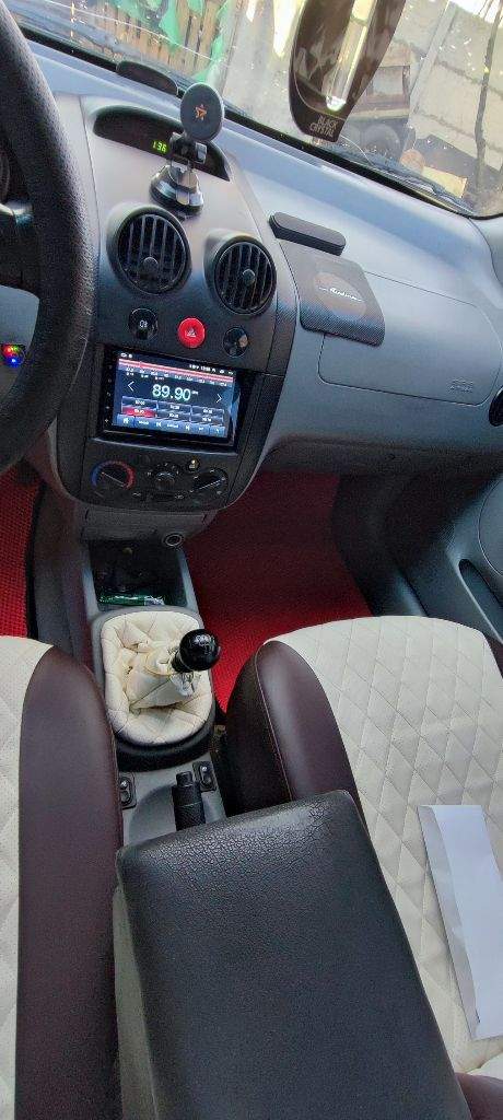 Продам chevrolet aveo 2005 года, двигатель 1.5 мкпп, гбо, электростеклоподьемники, сигнализация, музыка. Резина зима. Цена 350 тыс. Руб+ торг. +79493853660 - фотография - 10