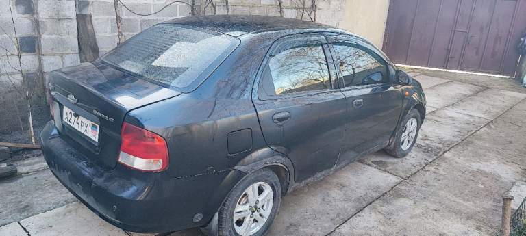 Продам chevrolet aveo 2005 года, двигатель 1.5 мкпп, гбо, электростеклоподьемники, сигнализация, музыка. Резина зима. Цена 350 тыс. Руб+ торг. +79493853660 - фотография - 12
