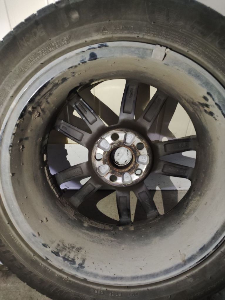 Диск литой toyota camry v50/55 r17

Цена: 9500 руб. /шт.

Состояние: б/у;
Ширина ободов, дюймов: 7;
Диаметр, дюймов: 17;
Вылет (ет): 45;
Количество отверстий: 5;
Диаметр расположения отверстий: 114.3;
Центральное отверстие (dia): 60.1;

Отличное состояние. Готов для установки на модельный ряд автомобилей следующих годов выпуска: 2011, 2012, 2013, 2014, 2015, 2016, 2017.

Тел. : +79591279860 - дмитрий - фотография - 4