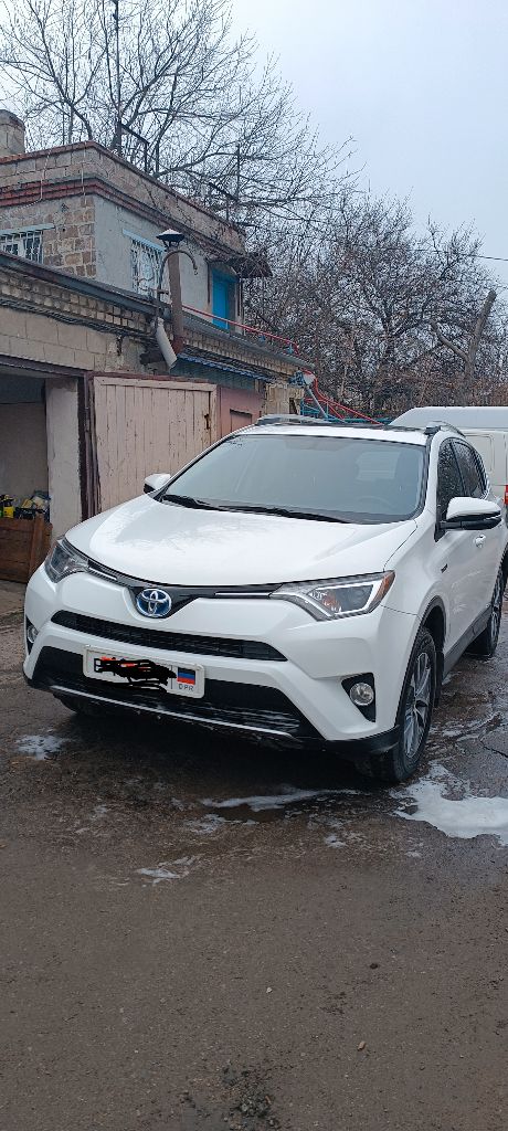 Toyota rav4 2016 hybrid (полный привод)

Авто в хорошей комплектации:

* Кожаный салон с алькантарой
* Электро-привод водительского сиденья
* Двух зонный климат-контроль
* Без ключевой доступ
* Подогрев сидений
* Электропривод багажника
* Кнопка старт стоп
* Круиз контроль
* Сигнализация пондора
* Птф
* Мультимедиа андроид
* Камера заднего вида

И многое другое…
Авто в идеальном состоянии

Возможен обмен на авто рав 4 гибрид с 21 года с моей доплатой.
Вин: jtmrjrev0gd018658
30000$
+7(949)4778984 Александр - фотография - 1