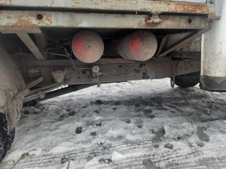 Продам газ 33021 спг  2003г. В. Газ метан. Возможна аренда с правом выкупа и гарантированной работой на данное авто. Машина на ходу, сел и начал работать. Резина новая. Все вопросы по телефону +7949 377-50-19 екатерина - фотография - 2
