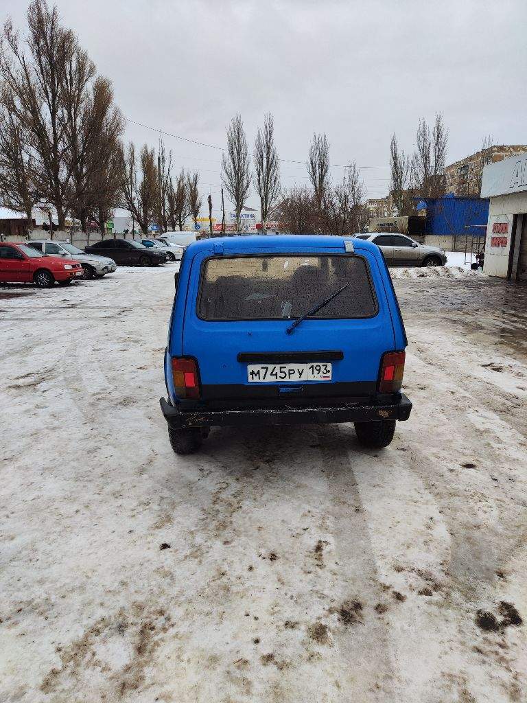 Продам ниву, в хорошем состоянии 2002 года, на ходу, кузов на отлично, коробка на 4, двигатель на 4, электрика на 4.
Задневедущая, передний сняли так как бы расход и ненужен, кто желает может поставить, цена 230000. Небольшой торг!
Машина как на фото, тупые вопросы не задавать !
Владельцев по птс 2
Донецк!
+79496235658 - фотография - 1