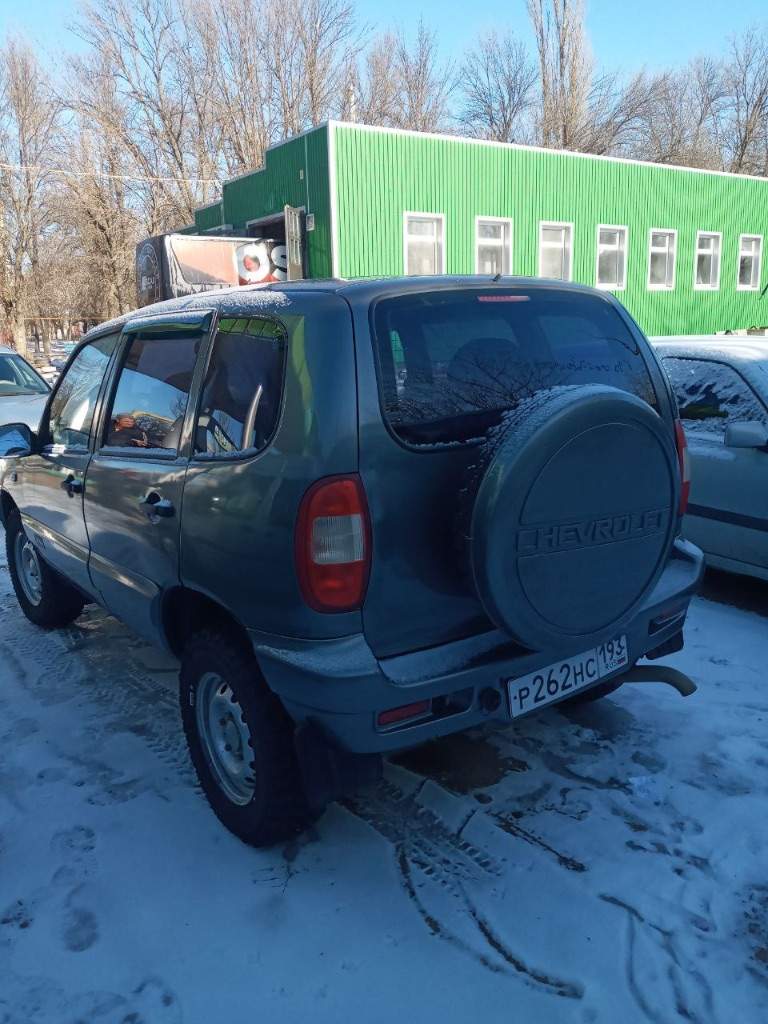 Шевролет нива 2005г. В. Все работает, хорошее состояние. Горловка. Цена460к. +79493317480 - фотография - 1