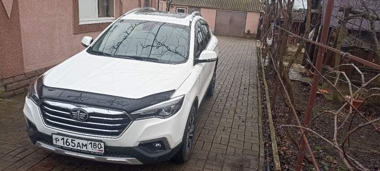 Автомобиль китайской сборки, оцинкован, то через 7-8 тыс. Крыша панорама, люк, прекрасная мульти медиа, блютуз, мп 4, гбо оборудование зарегистрировано в техпаспорте. Сделана качественная шумка. Машина задута и обработана. Пройдены все то. Не прокуренный салон. Не участвовала в дтп. Лкп в прекрасном состоянии. Фаркоп в наличии(для защиты) парктроники перед - зад и камера адаптивная. Климат-контроль, круиз-контроль, эл. Ручник, абс и все прибамбасы по движению и торможению есть. Я пенсионер и хочу коробку автомат. Возможен обмен на кроссовер с автоматом или роботом не старше 3 х лет с доплатой в ту или иную сторону. - фотография - 2