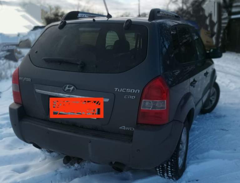 Продам hyundai tucson 2009 г. Акпп дизель, полный привод. Пробег 209 т. Заводится в любой мороз. Масло не берет. Коробка без пинков, климат контроль, подогрев сидений, сиглализация, ходовая полностью рабочая, велась тетрадь тех обслуживания с 2018 г, два комплекта ключей, два комплекта резины. Цена 1.020. +79591708554 собственник красный луч. - фотография - 36