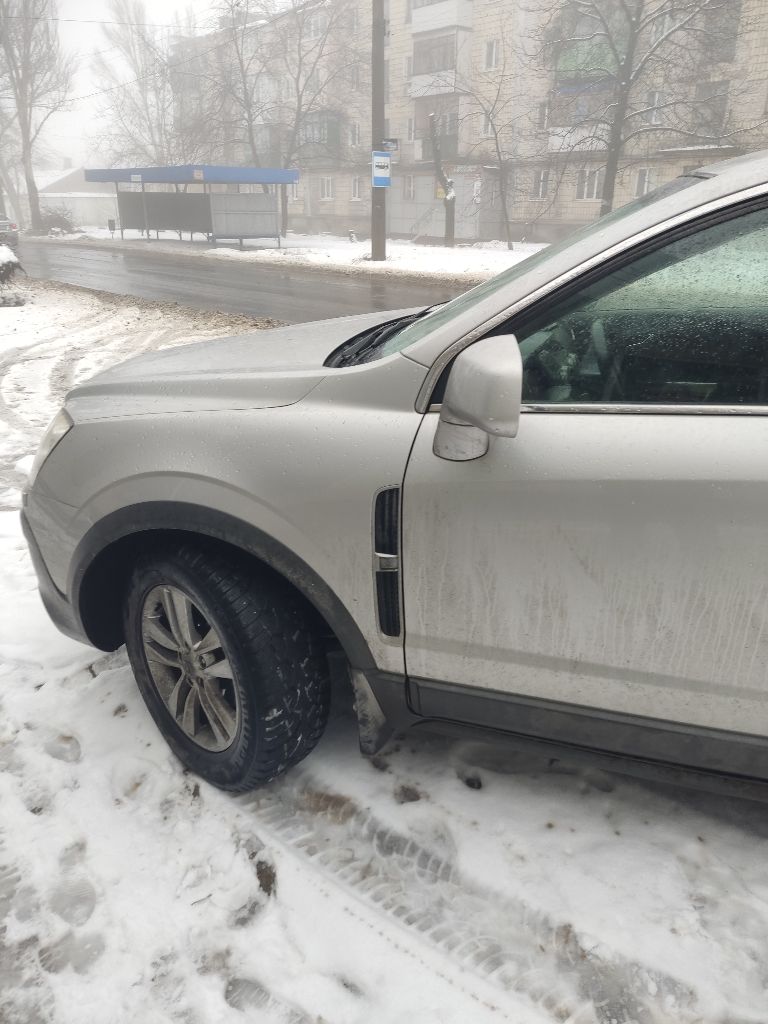 Автомобиль в отличном состоянии. Двигатель и акпп работают в штатном режиме, без каких либо нареканий. Лакокрасочное покрытие без сколов и коррозии. Красилась задняя дверь. Менялось лобовое из за трещины. Подвеска без постороннего шума. Полный привод работает. Юридически чистый, без штрафов и ограничений. Атмосферный двигатель v6 3.2l. На 230 лошадей. Полноценный автомат. Цена 1.3🍋 руб. Звоните с 9до22 +79493590809 алексей. - фотография - 2