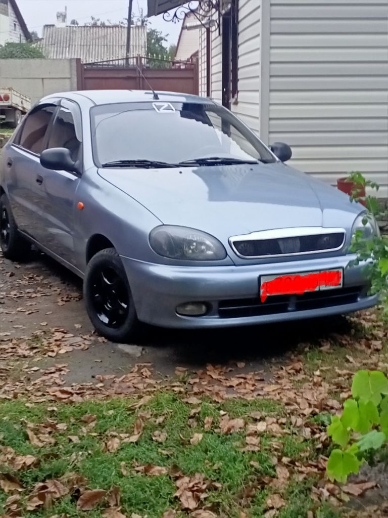 Продам daewoo lanos хэтчбек2010 г. В.1,5 газ бензин в нормальном рабочем состоянии. За период владения заменены стойки зад, перед, радиатор основной, радиатор печки, генератор сцепление, ремни ролики, выхлопная система в зборе, тормозная система все детали устанавливались новыми. На запчастях не экономил !резина зима на штамповках лето на легкосплавах. Цена 250000тыс. Руб торг. Остальные вопросы по телефону+79498136856 - фотография - 1
