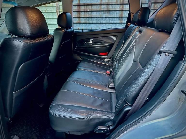 Продам ssang yong rexton 2011г. , ат 2.7 дизель, полный привод. Автомобиль в отличном состоянии, двигатель, коробка передач, ходовая часть, работает на 5+, два комплекта колес. Авто весь в родном окрасе, заменены все расходники, все масла, в том числе в раздатке и моста, один владелец с 2011 год, документы в полном порядке. Авто находится в г. Донецк. Цена: 1300000 руб. По интересующей информации обращаться по телефону: +79493570671 - фотография - 8